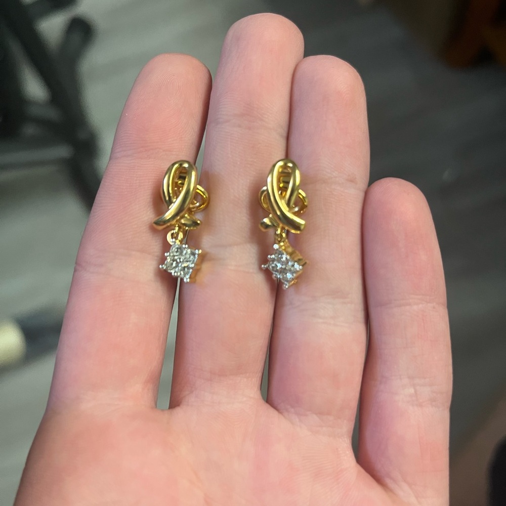 Like New! Vintage Nina Ricci Gold Colour Crystal Earrings - Clip-on